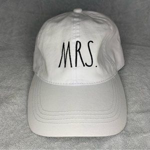 NWT Rae Dunn MRS. White Adjustable Hat Cap